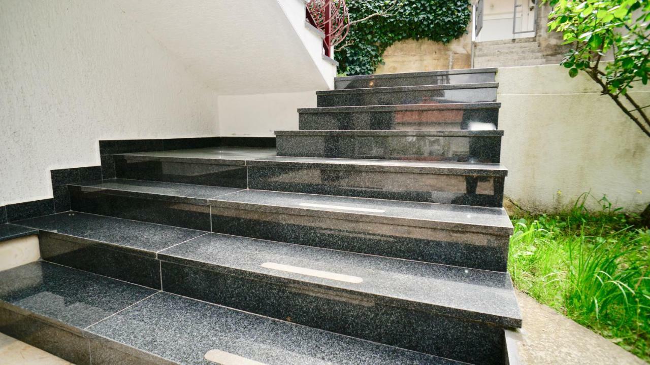 La Vida Loca Villa Seget Vranjica Exteriör bild